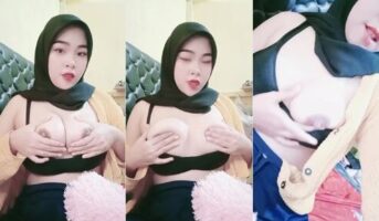 Kelakuan Gadis Hijab Kalo Ketemu Ayang Pasti Mainin Burung Ayang